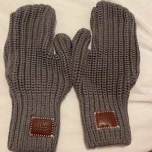 Women’s Love Your Melon Mittens